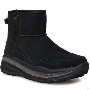 NEW UGG AUSTRALIA CA805 Classic Weather Black Sheepskin Lined Ankle Boots Mens 6